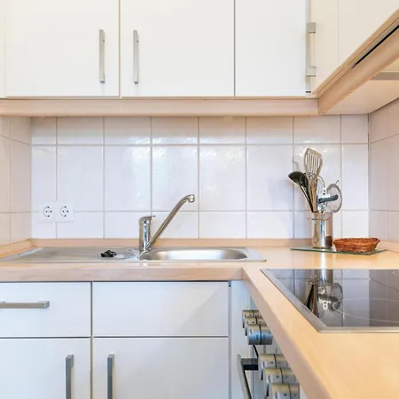 Vacation Complex In By Sea *